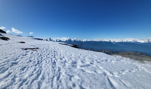 The Antarctic coastline (c) CPOM, Credit: Professor Andrew Shepherd