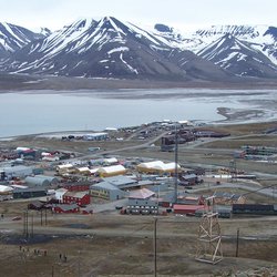 Longyearbyen (CC BY-SA 4.0)