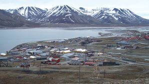 Longyearbyen (CC BY-SA 4.0)