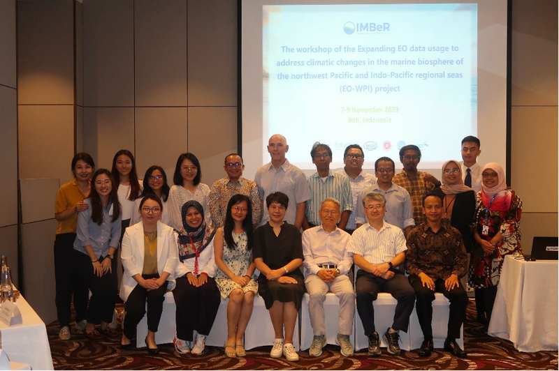 Workshop participants and mentors of the Expanding EO data usage to address climatic changes in the marine biosphere of the northwest Pacific and Indo-Pacific regional seas (EO-WPI) project, November 2023 in Bali, Indonesia.